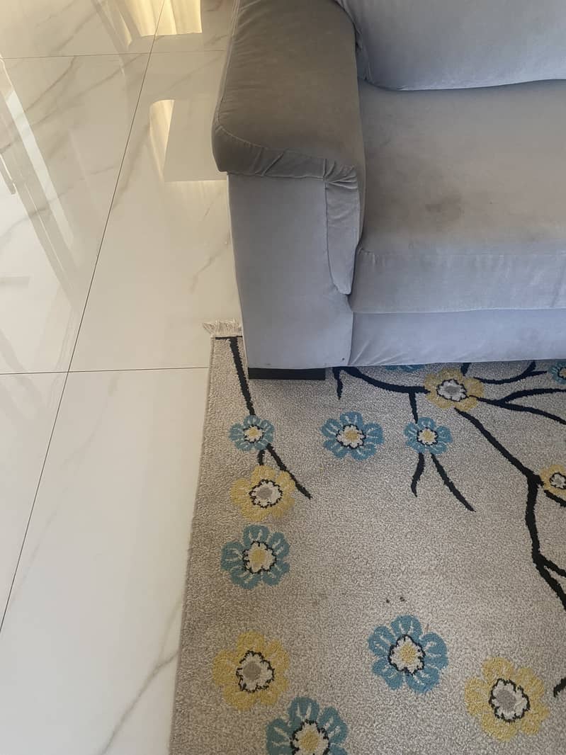 Used sofa in good condition 3