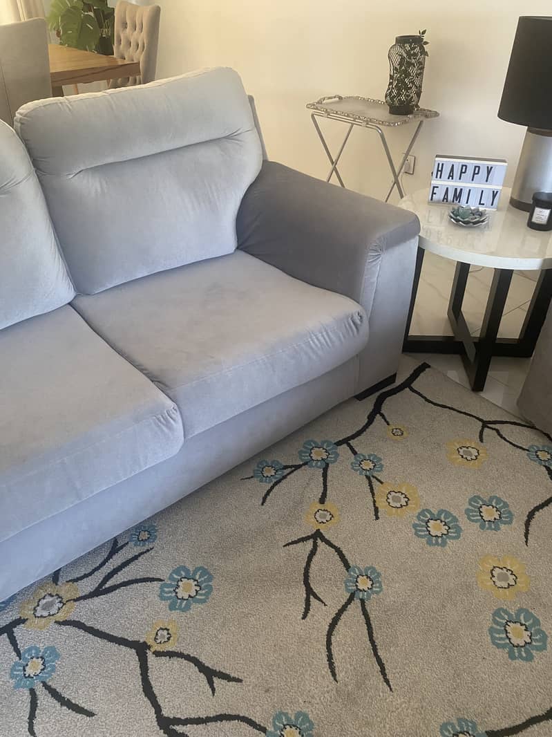 Used sofa in good condition 5