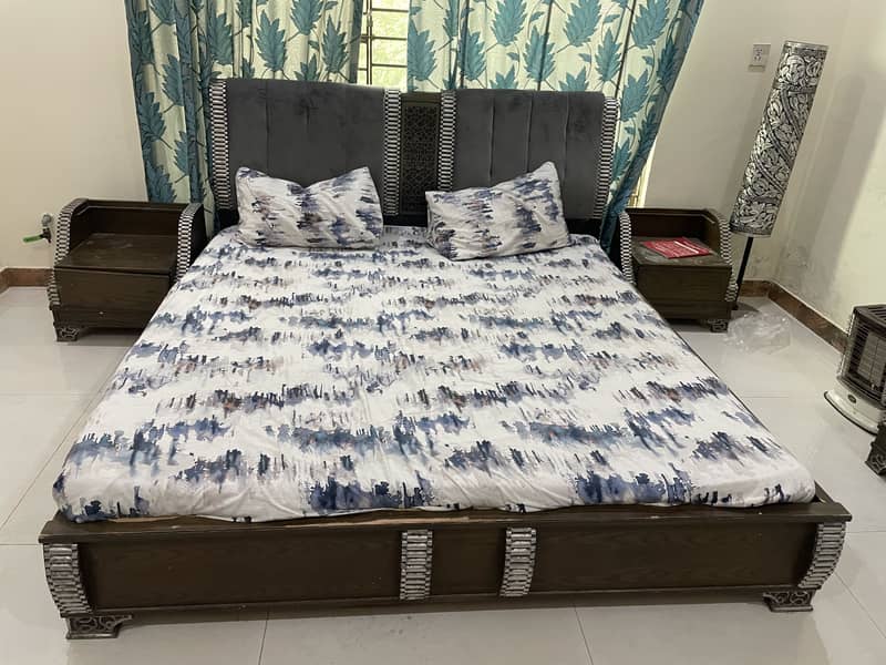 Double bed with couch side table dressing table lamp 0
