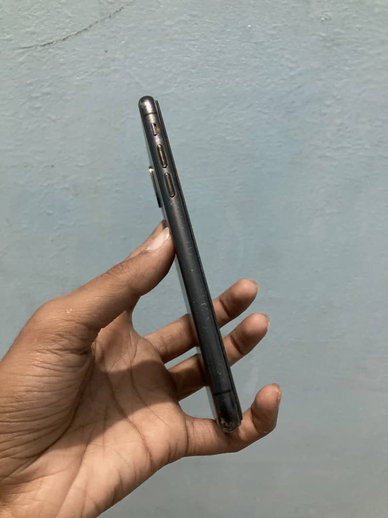 Apple iPhone X 2