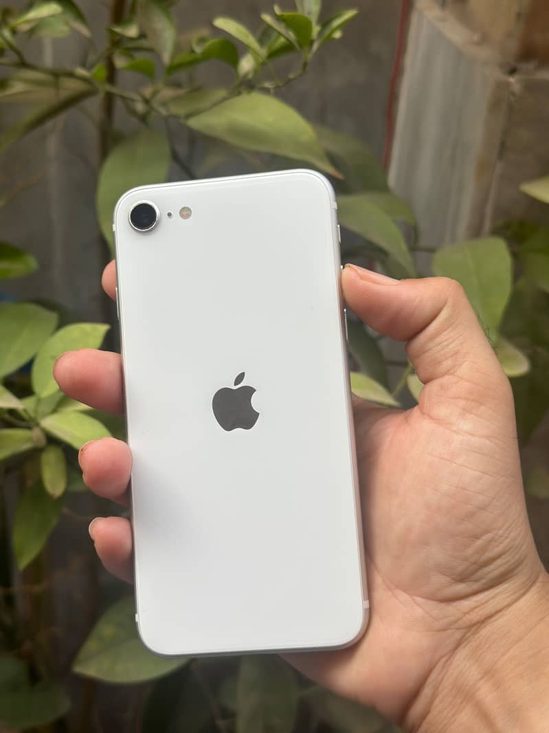 Apple iPhone SE 0