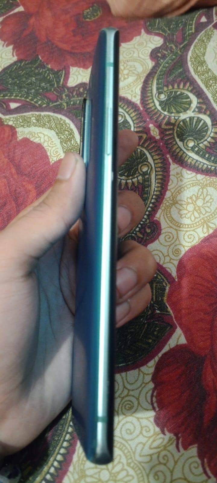 One Plus 8 Pro 12/256 2