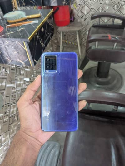 Vivo Y21 // 4 64 watsap no 03113102413