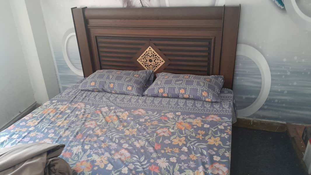 double bed 0