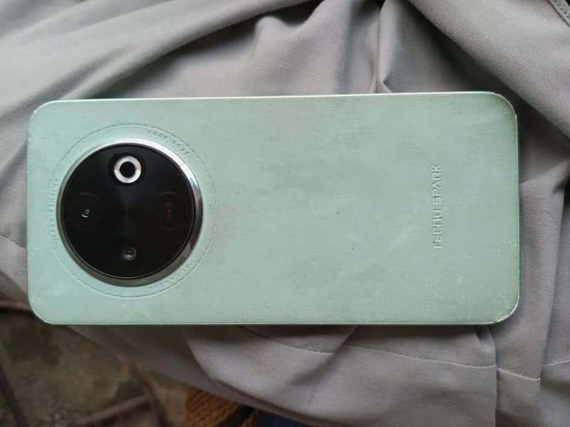 Tecno SPARK 30C 1