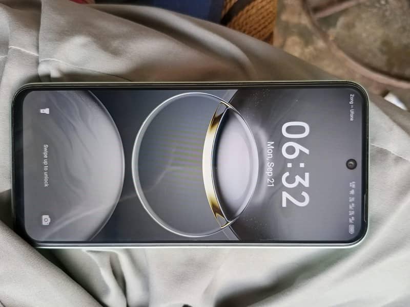 Tecno SPARK 30C 3
