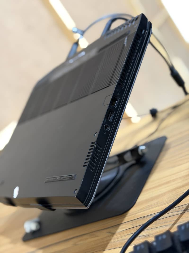 Alienware M15 | Core i7 8th Generation 5