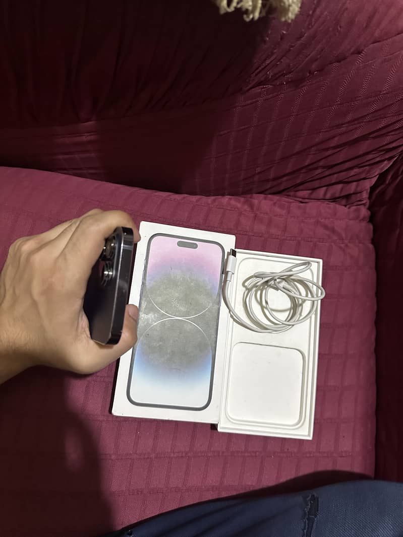 Apple iPhone 14 Pro Max 3
