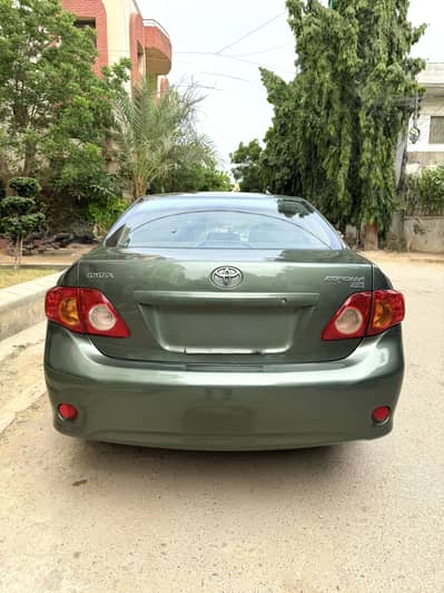 Toyota Corolla GLI 2011