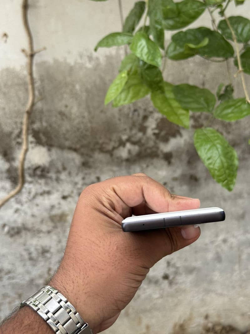 Google Pixel 7a 6