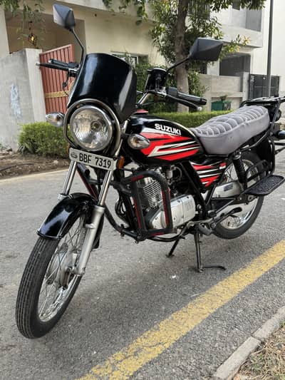 Suzuki GS 150 Black For Sale like New