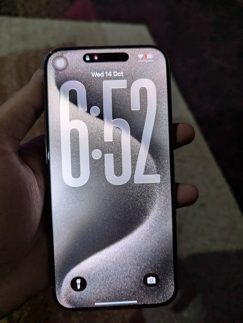Apple iPhone 15 Pro Max 6