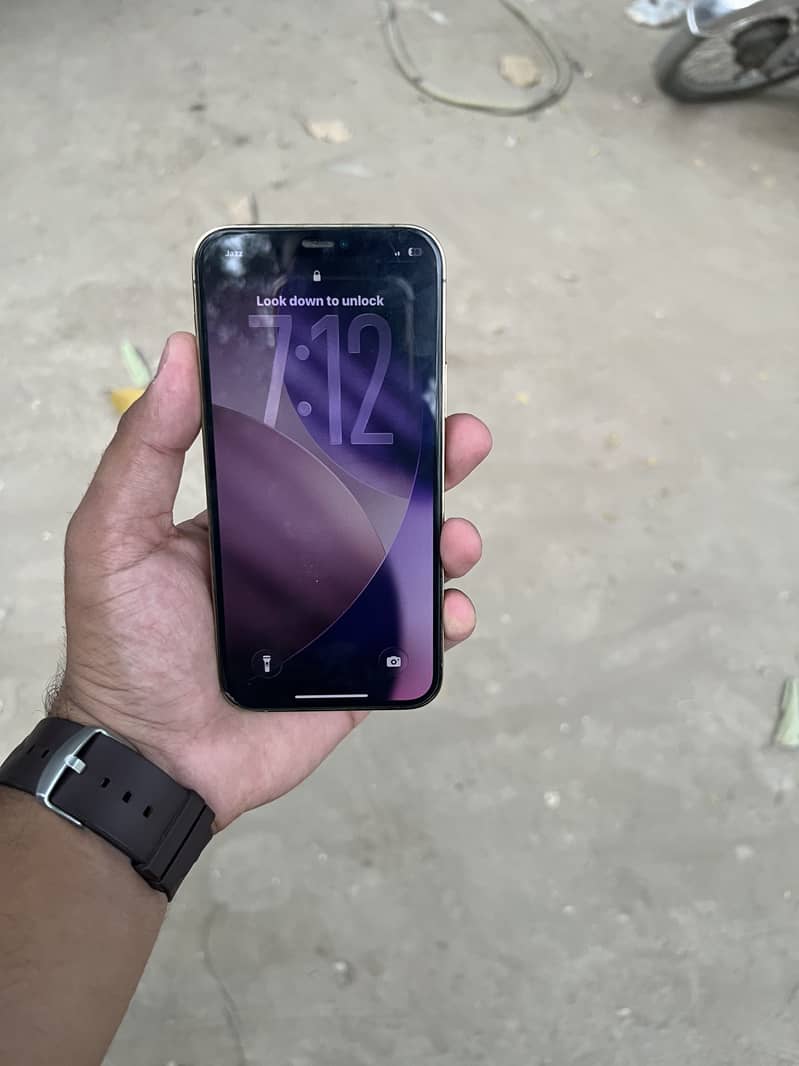 Apple iPhone 12 Pro 3