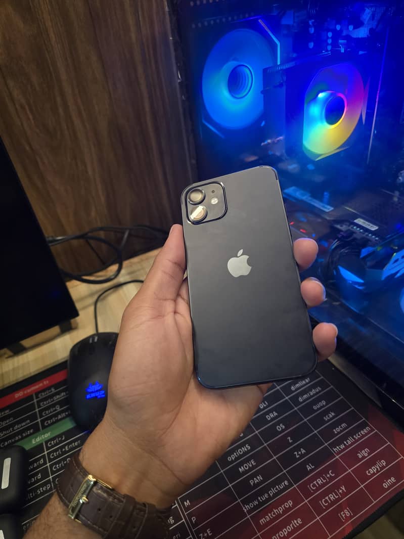 Apple iPhone 12 5