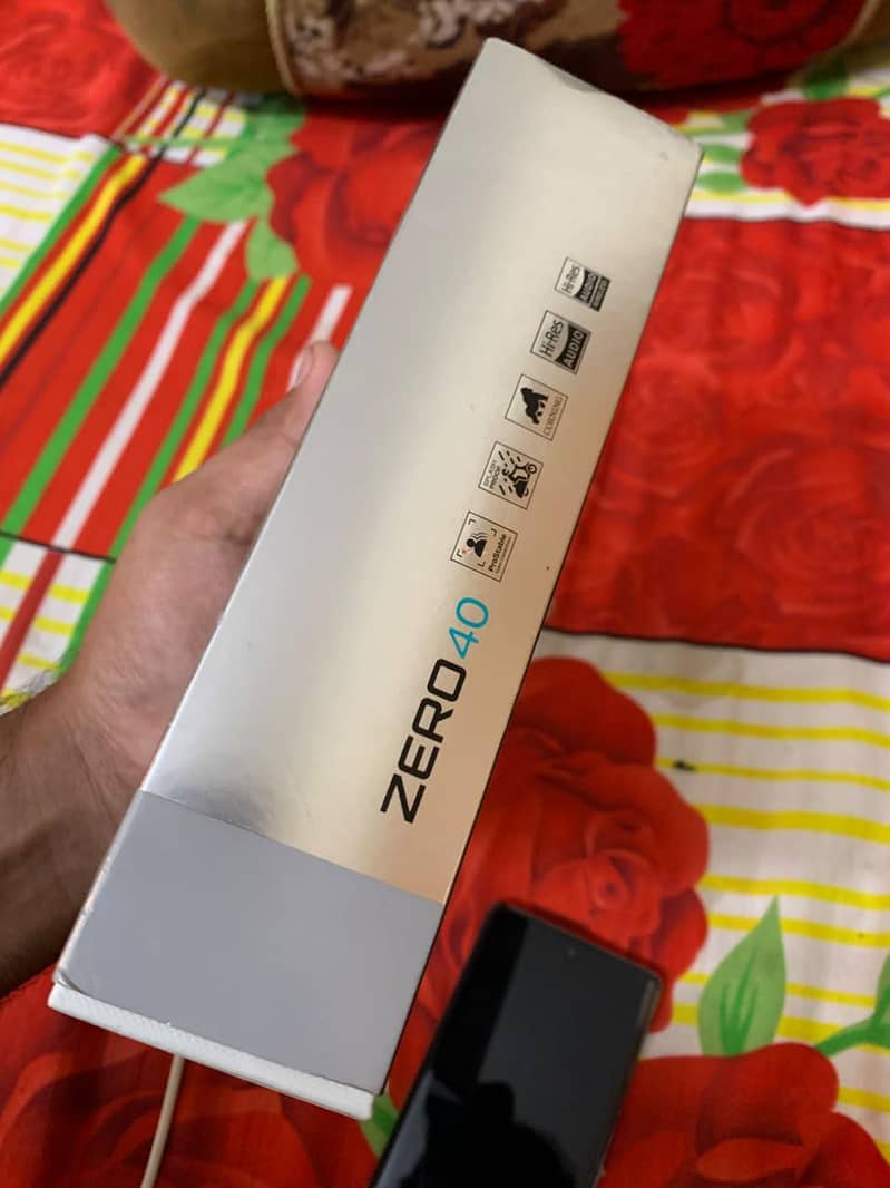 Infinix Zero 40 3