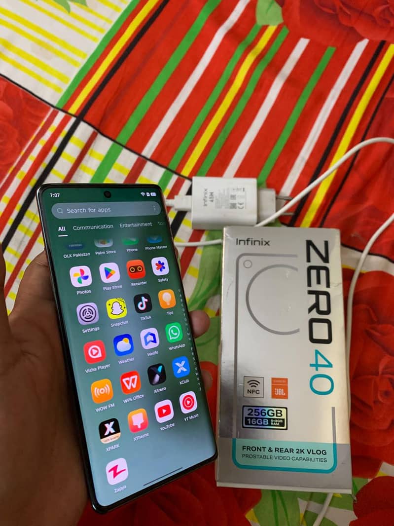 Infinix Zero 40 7
