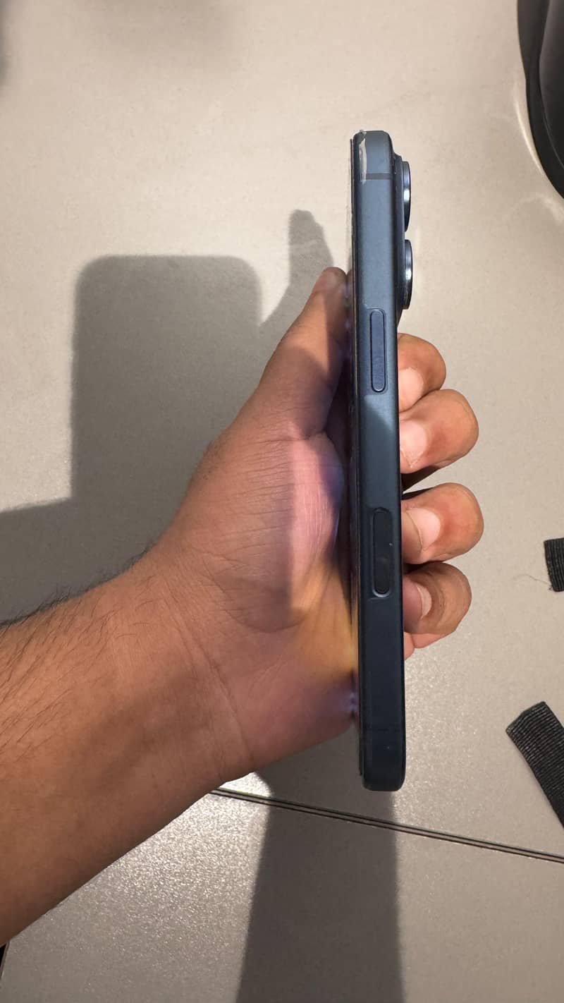 iPhone 17 Pro 4
