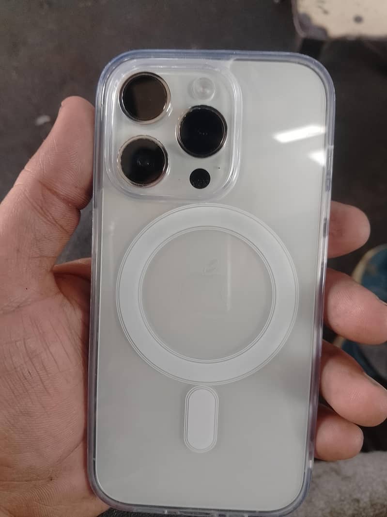 Apple iPhone 14 Pro 3