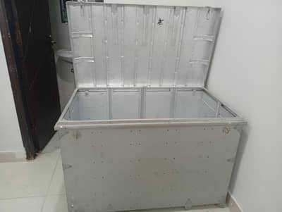 Trunk peti / Bakas / Sandooq