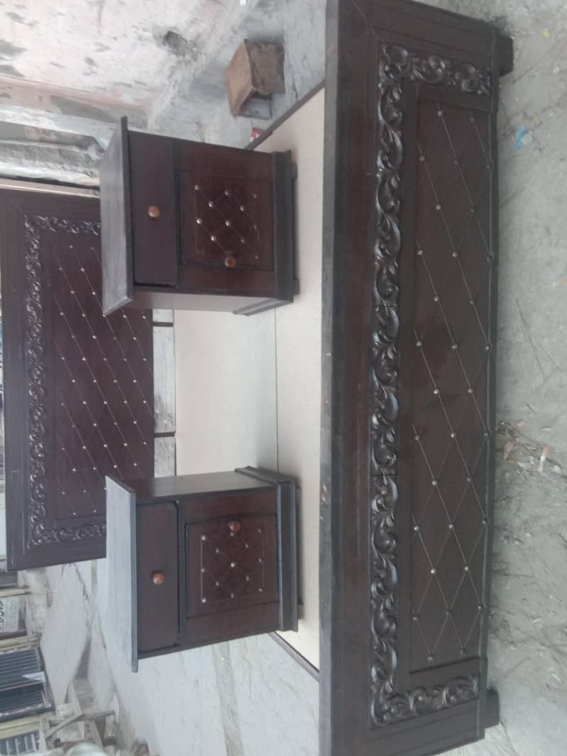 Double Bed with side tables 4