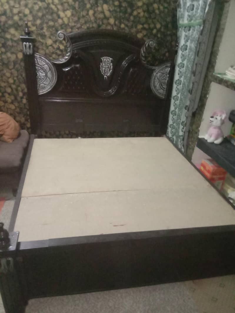 Double Bed with side tables 8