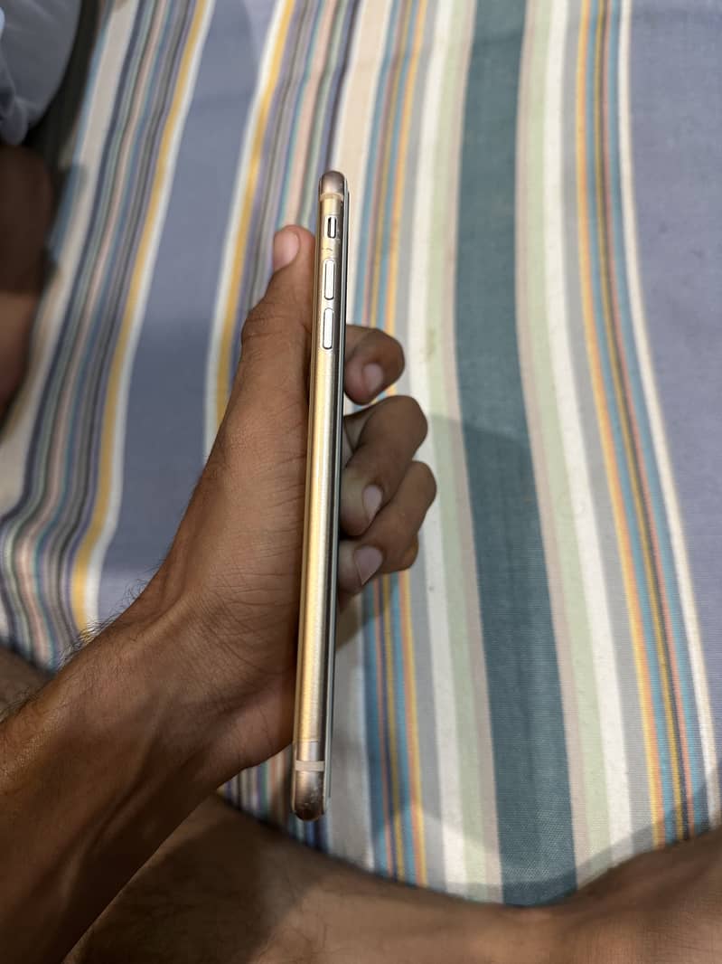 Apple iPhone 8 Plus 2