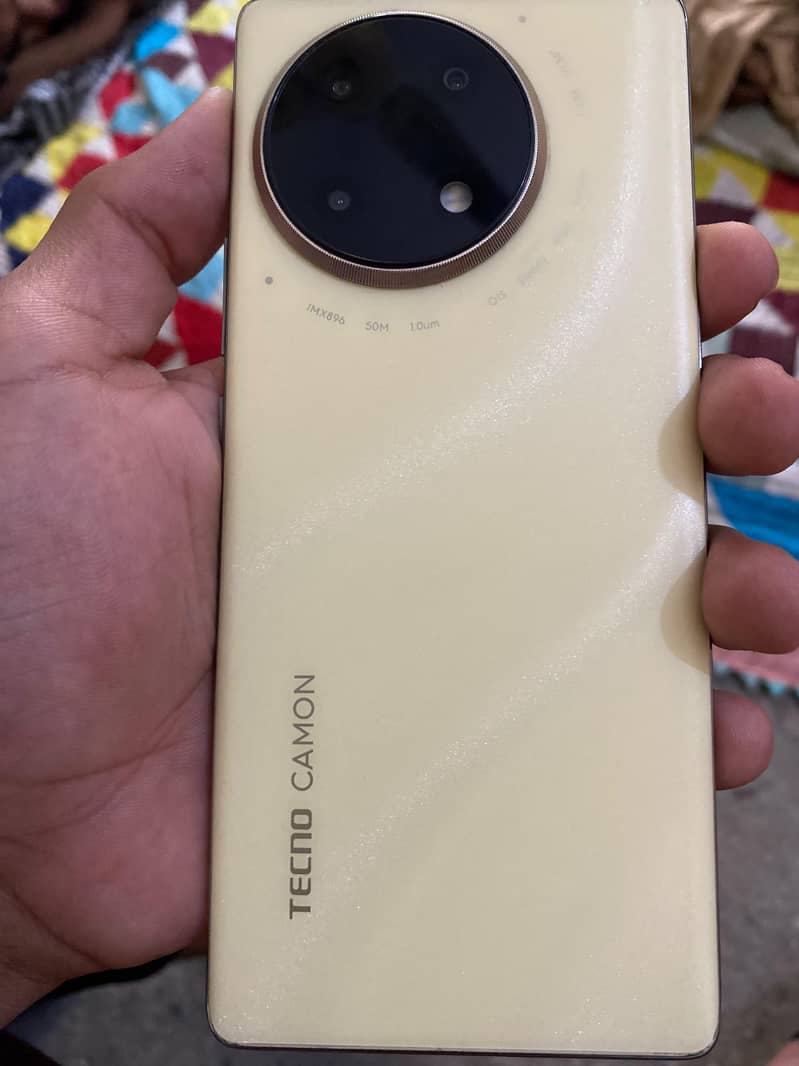 Tecno CAMON 30S 1