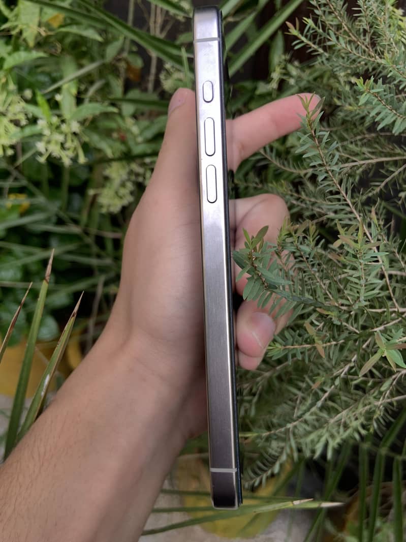 iPhone 15 Pro Max Jv 1