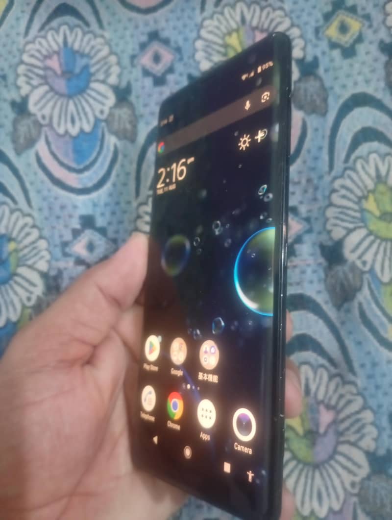 Sony XZ3 9