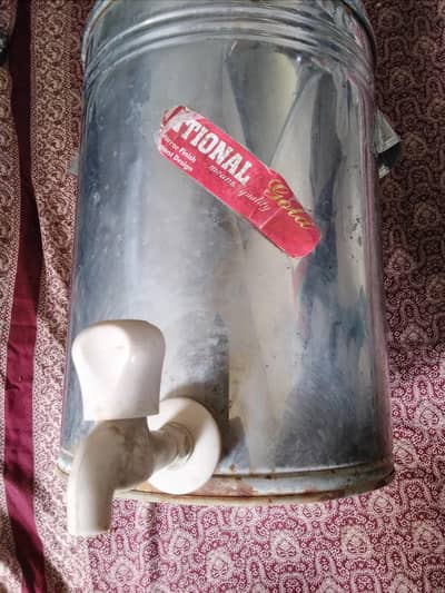 Deal 1 Water Filter and 1 plastic cooler