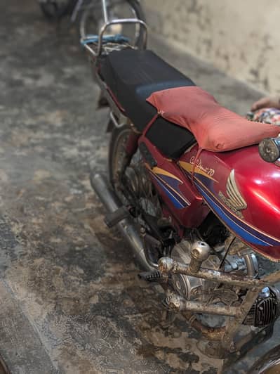 Honda CD 70 2006 model