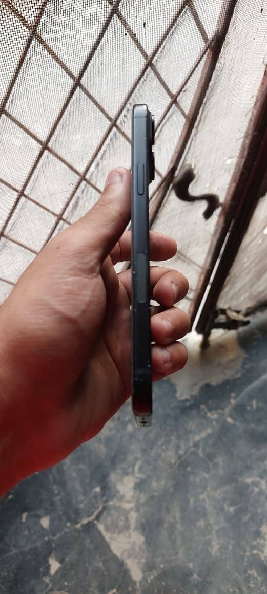 Apple iPhone 15 plus 7