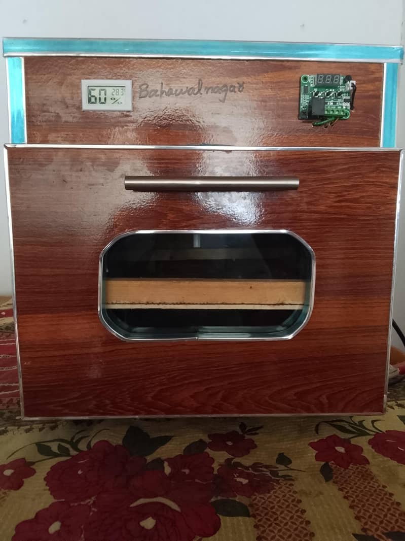 "Incubator Machine" 6