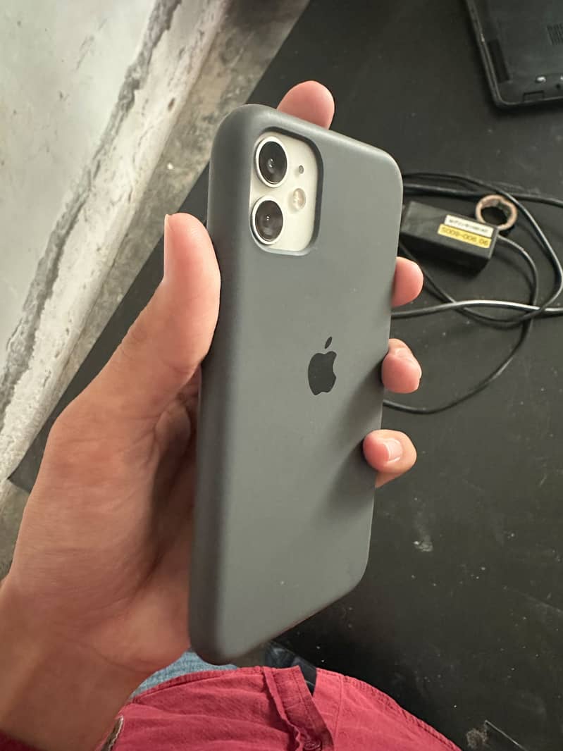 Apple iPhone 11 2