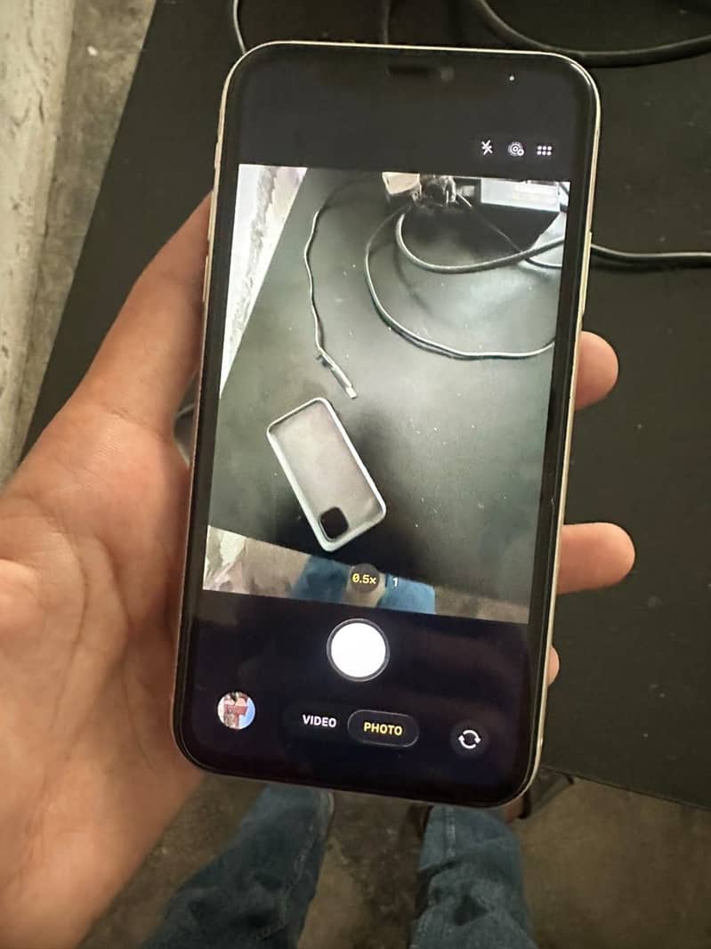 Apple iPhone 11 3