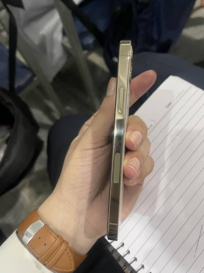 Apple iPhone 12 Pro 5