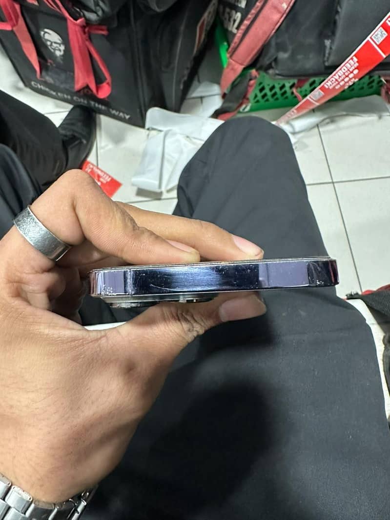 Apple iPhone 14 Pro Max 3