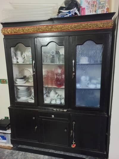 Bartan showcase for urgent sale pls
