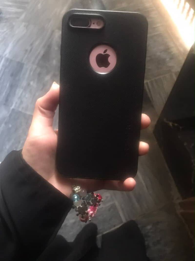 Apple iPhone 7 Plus 1