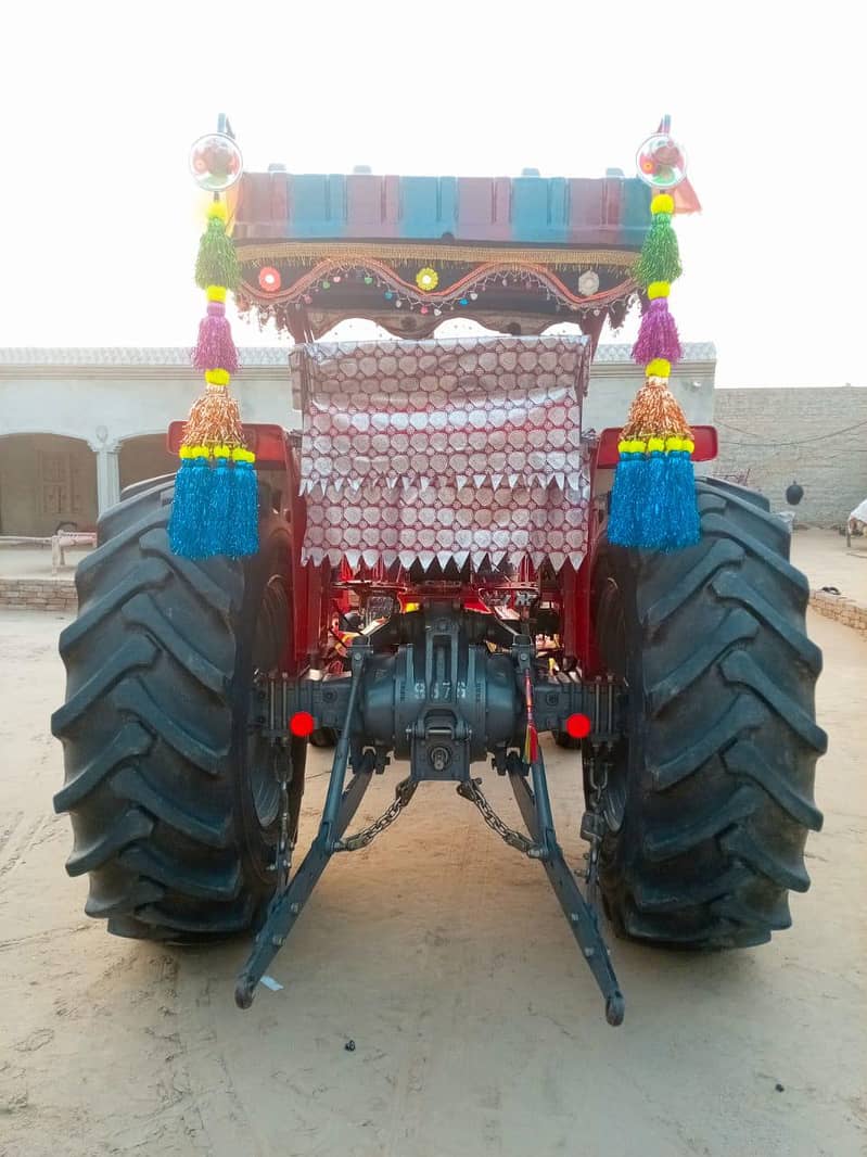 Massey 385 4