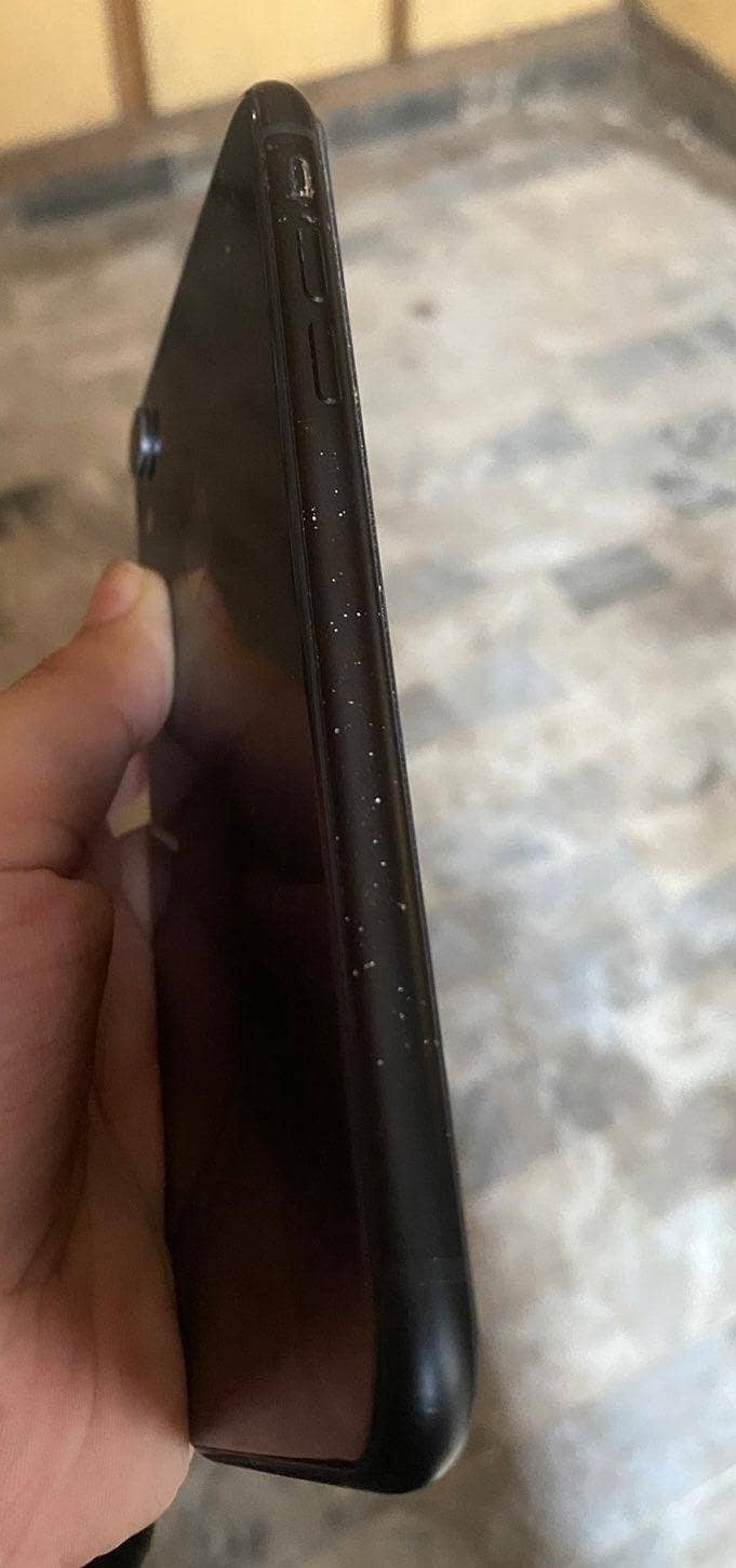 Apple iPhone XR 2