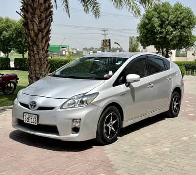 Toyota Prius 1.8 2011 S Touring Selection