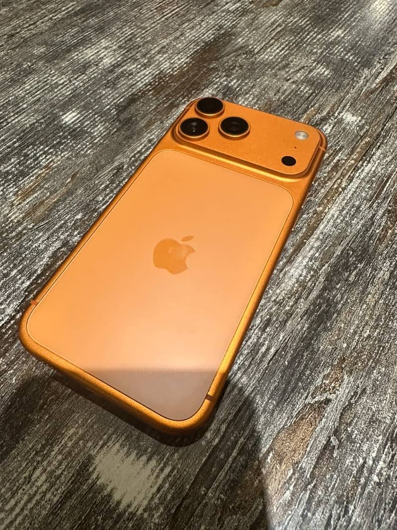 Apple iPhone 17 Pro Max 1
