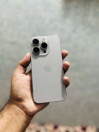 Apple iPhone 15 Pro