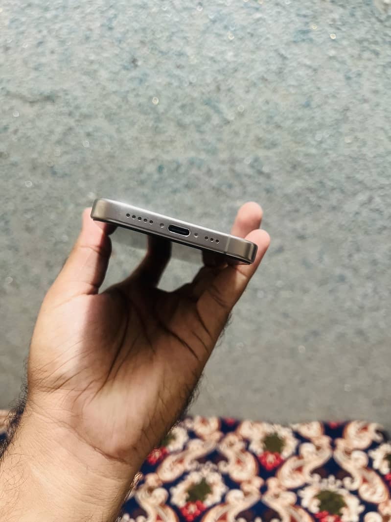 Apple iPhone 15 Pro 5