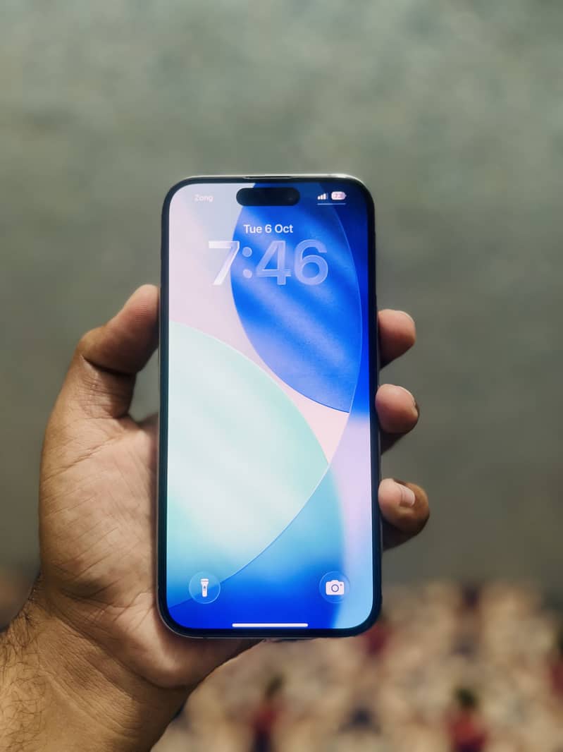 Apple iPhone 15 Pro 6