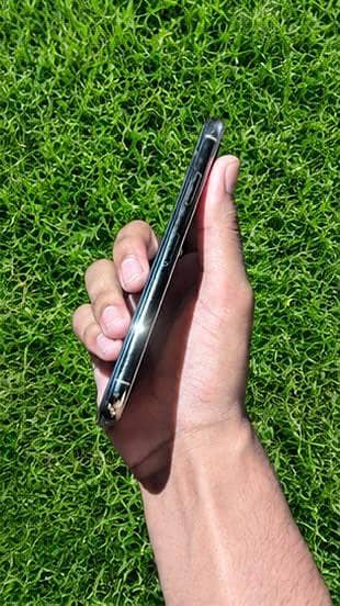 Apple iPhone XS 2