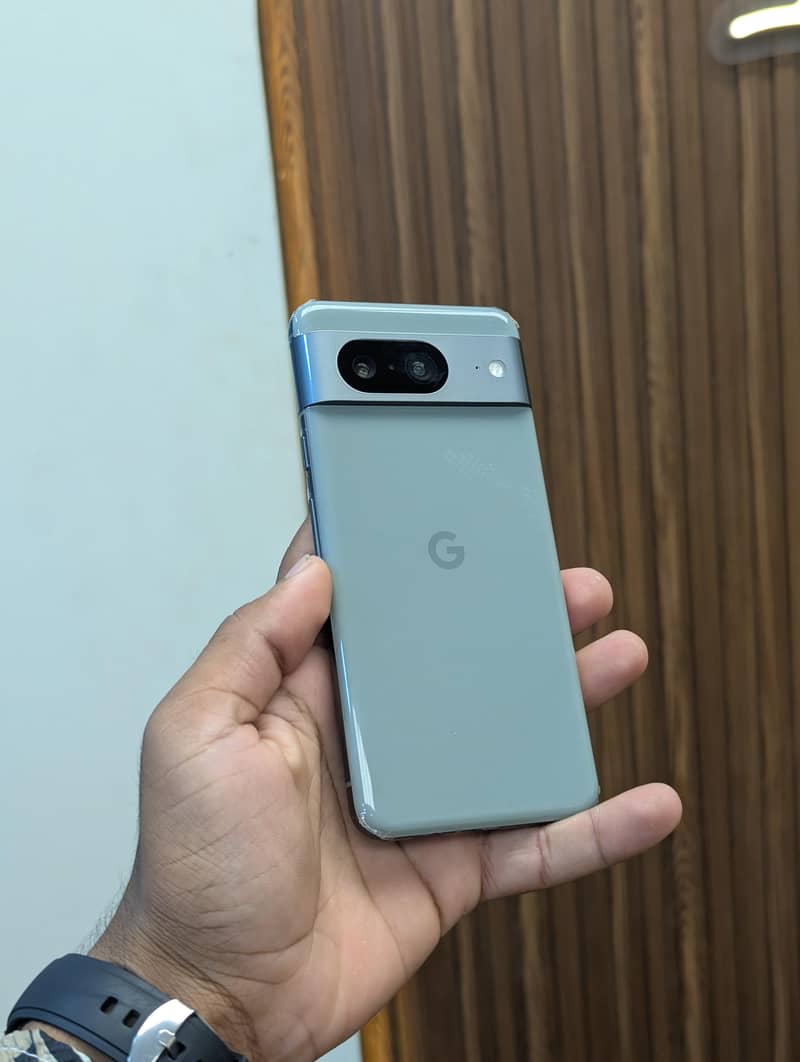 Google Pixel 8 1