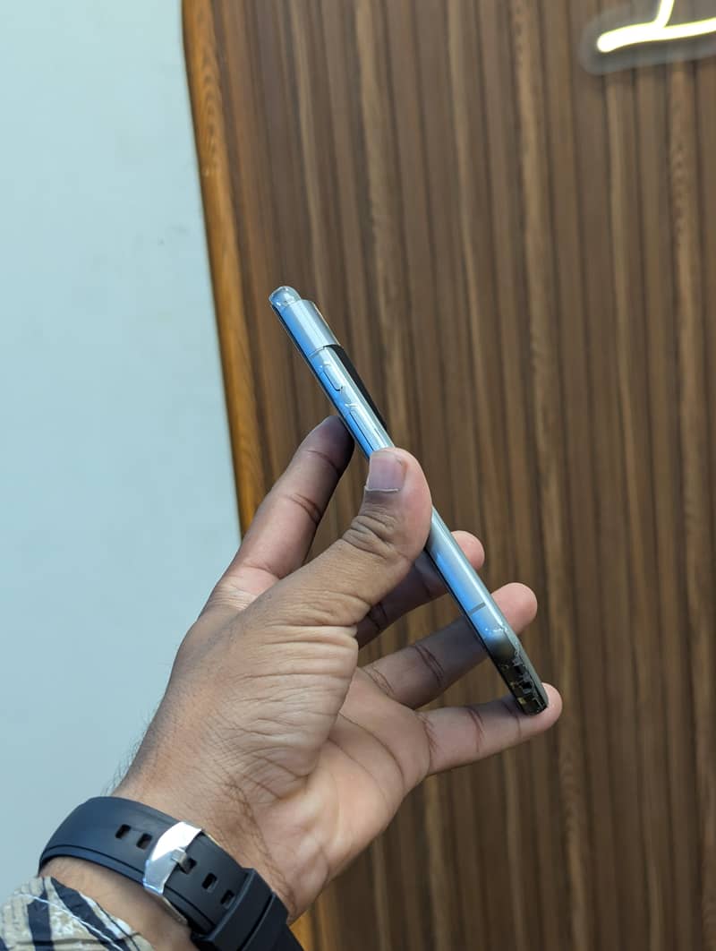 Google Pixel 8 2