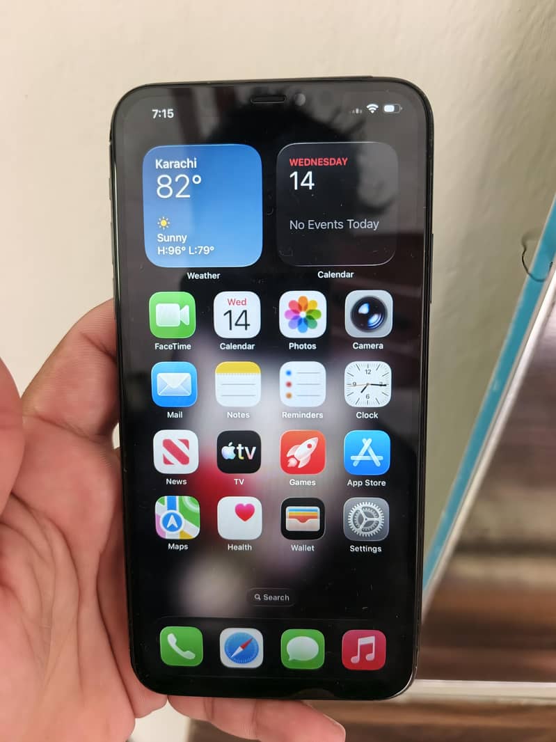 Apple iPhone 11 Pro Max 2